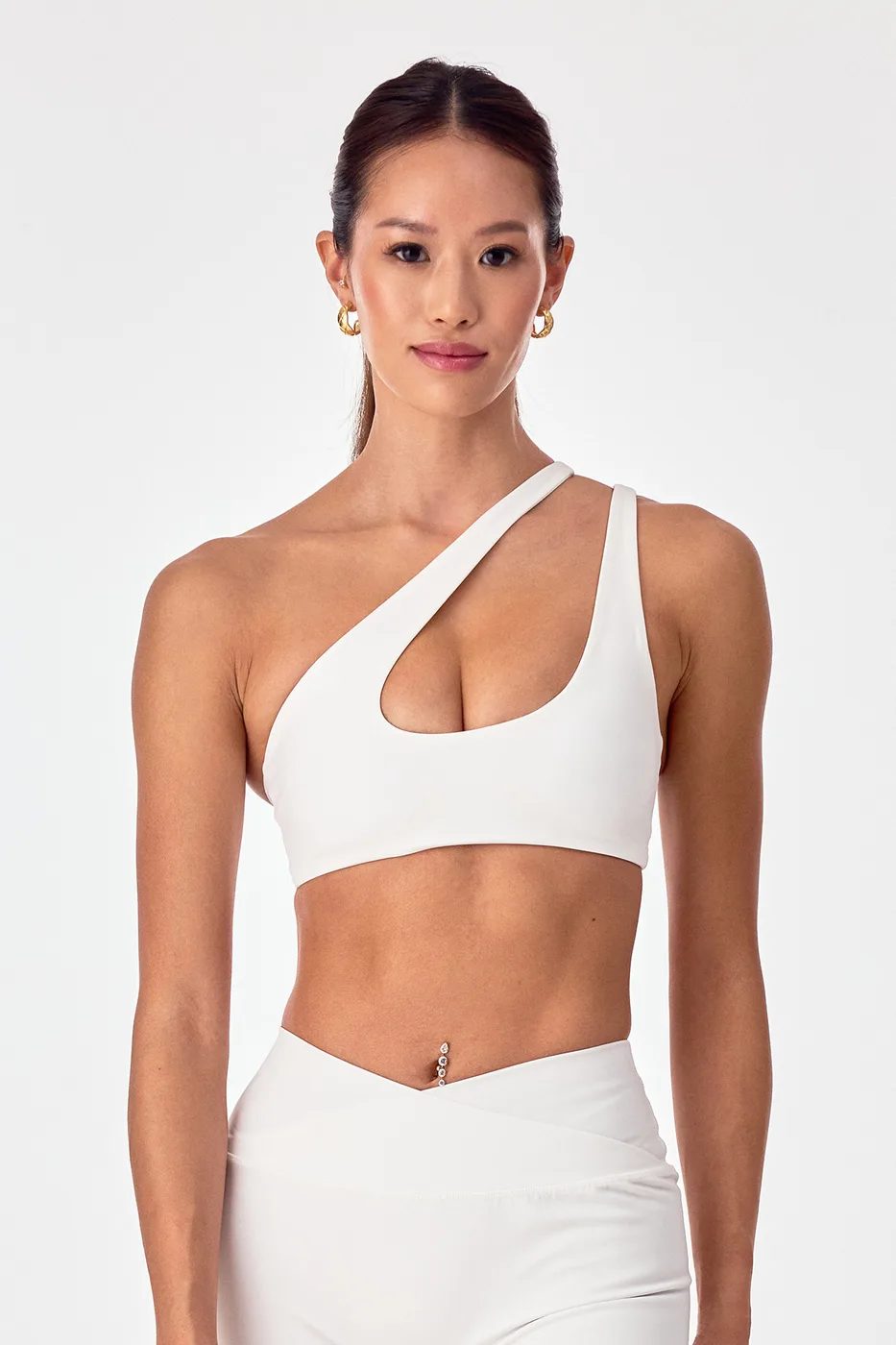 Asymmetric Bra
