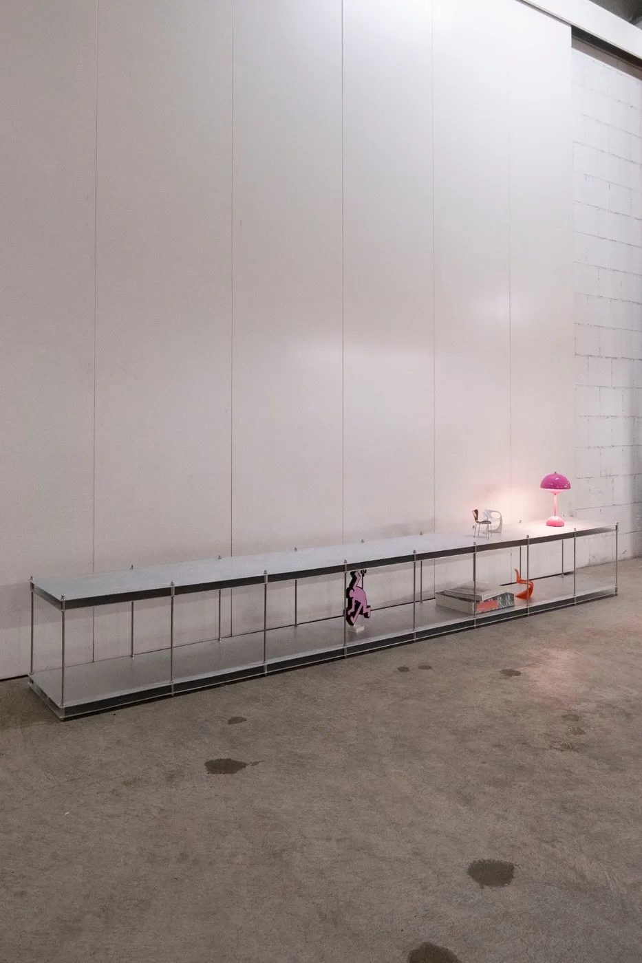 Handgefertigtes Sideboard aus geschliffenen Metall von Kehlform